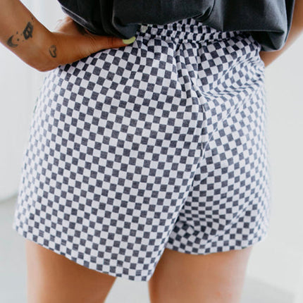 Gray Checkerboard Lace-Up High Waist Plus Size Casual Shorts