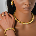 Color / 18K