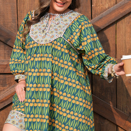 Green Plus Size Mixed Floral Print Striped Trim Loose Mini Dress