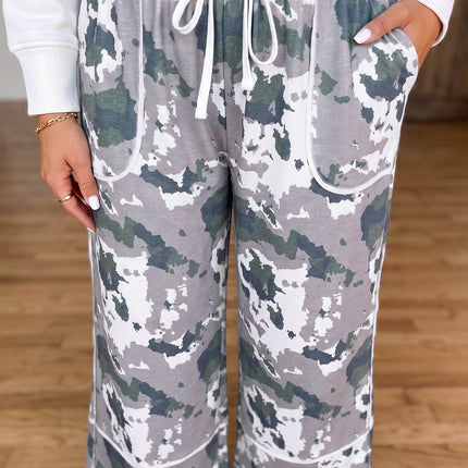 Brown Camo Drawstring Waist Patch Pocket Plus Size Pants