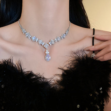 Zircon Diamond-Shaped Teardrop Earrings And Necklace Set
