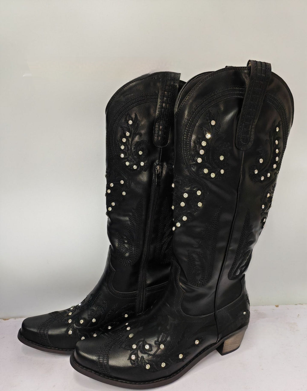 Embroidered Rhinestone Thick High Heel Side Zipper High-top Boots