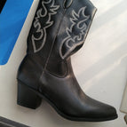 Black B / 36