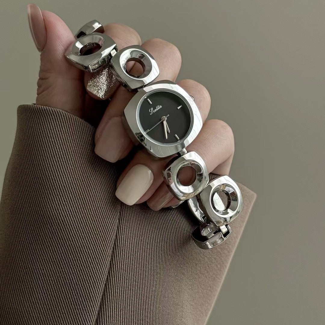 Women's Irregular Hollow-out Gold Fashion Good-looking Bracelet Watch