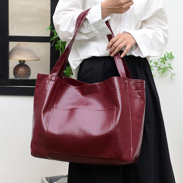 Soft Leather Retro Oil Waxed Leather Large Capacity Shoulder Bag