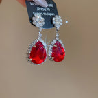 Red / Earrings