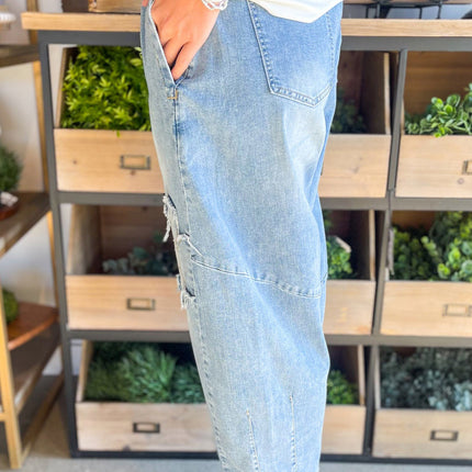Beau Blue Flower Patched Light Wash Cropped High Waist Jeans
