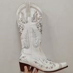 White / 34