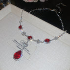 Red / Necklace