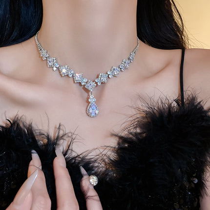 Zircon Diamond-Shaped Teardrop Earrings And Necklace Set